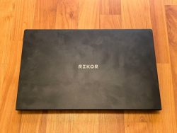 На что способен российский ноутбук Rikor: тестирование возможностей