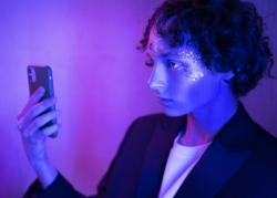 ТОП-5 виртуальных мобильных операторов: почему их стали выбирать почти на 60% больше за год?